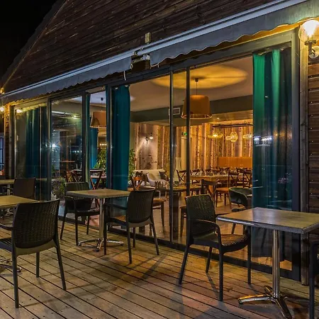 Logis Le Cadusia Chaource