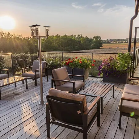 Logis Le Cadusia Hotel Chaource