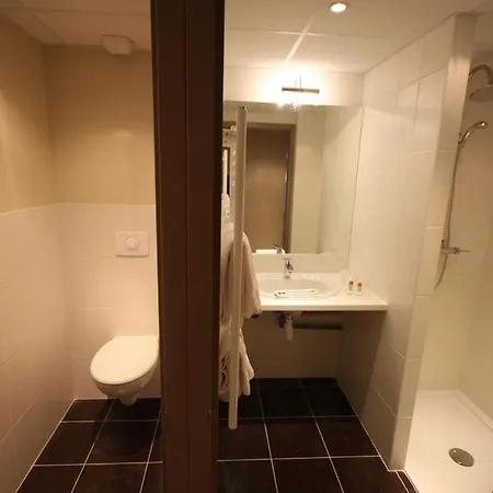 Logis Le Cadusia Hotel