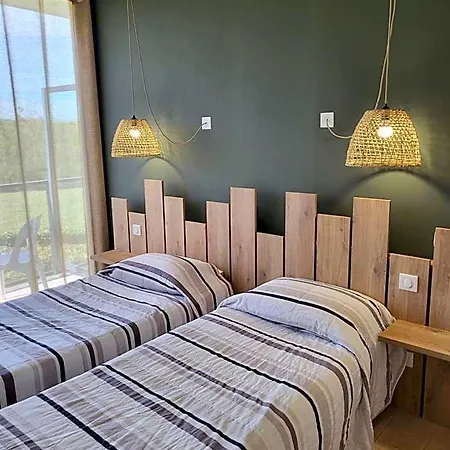 Hotel Logis Le Cadusia 3*