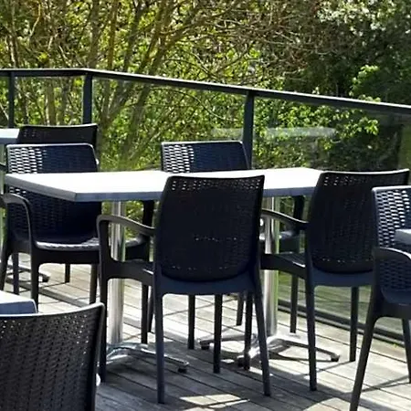 Logis Le Cadusia 3* Chaource