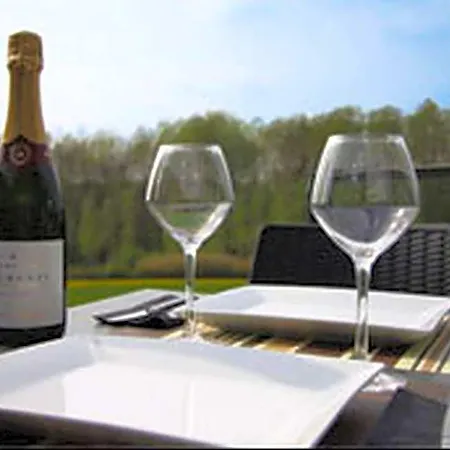 Logis Le Cadusia 3* Chaource