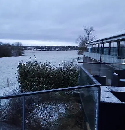 Logis Le Cadusia Hotel