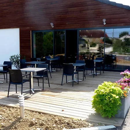 Logis Le Cadusia 3* Chaource