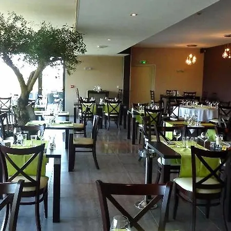 Hotel Logis Le Cadusia Chaource