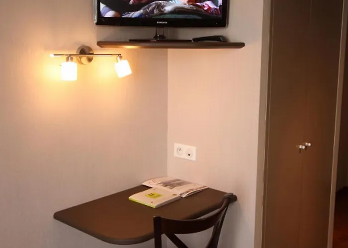 Le Cadusia מלון Chaource