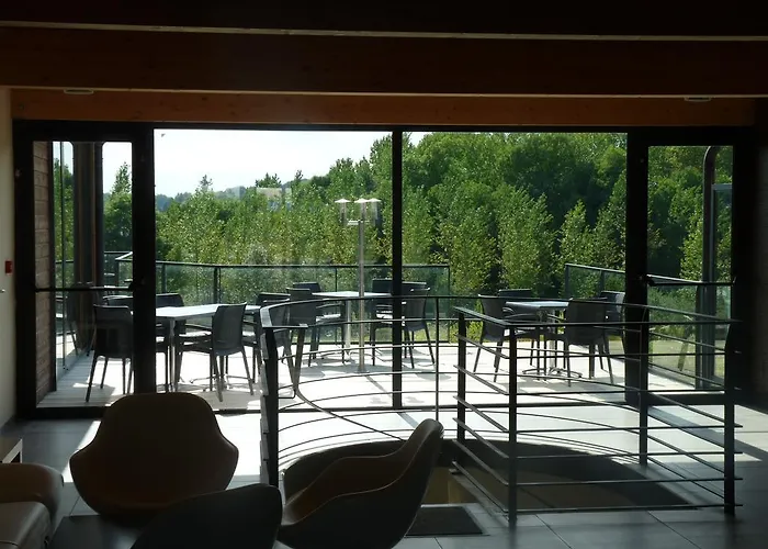 Hotel Logis Le Cadusia Chaource