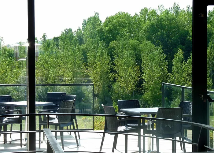 Hotel Logis Le Cadusia Chaource