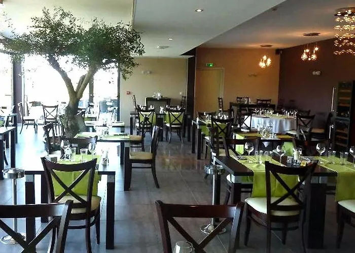 Hotel Logis Le Cadusia Chaource